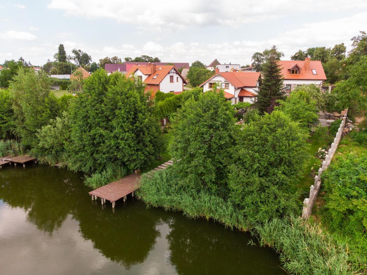 Dom Nad Jeziorem Z Prywatnym Pomostem I Lodka - Wifi I Parking W Cenie Villa Strzelce Krajenskie Esterno foto